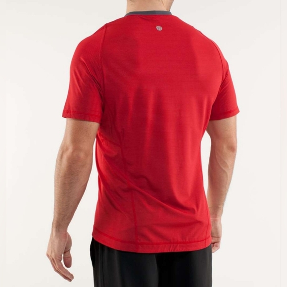 Lululemon Bolt Tech  Short Sleeve. - Picture 2 of 12